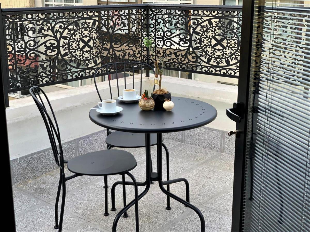 Confores Hotel Istanbul Exterior foto